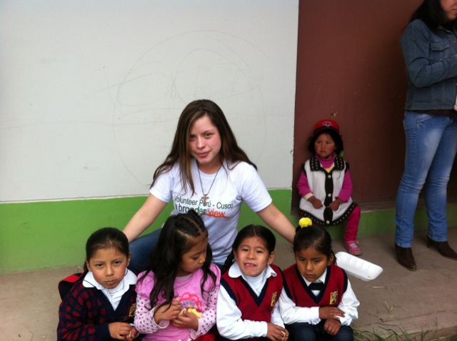 Deissy Volunteer In Cusco Peru 01