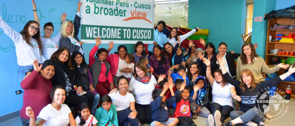 Volunteer Peru: Women's Empowerment Program