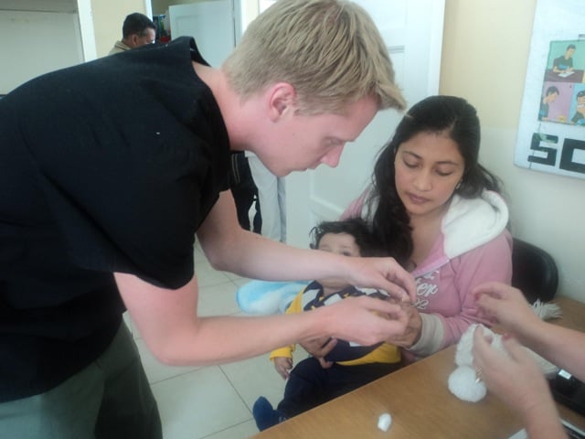 Eric Hasenkamp Volunteer Quito Ecuador 01