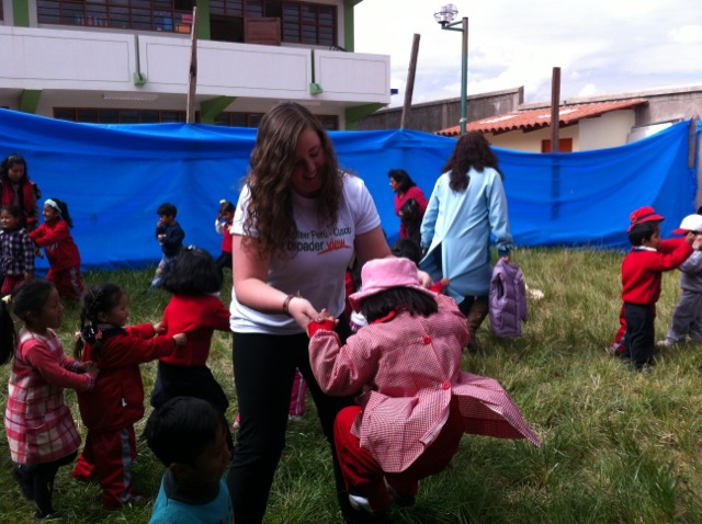 Molly Volunteer In Cusco Peru 02