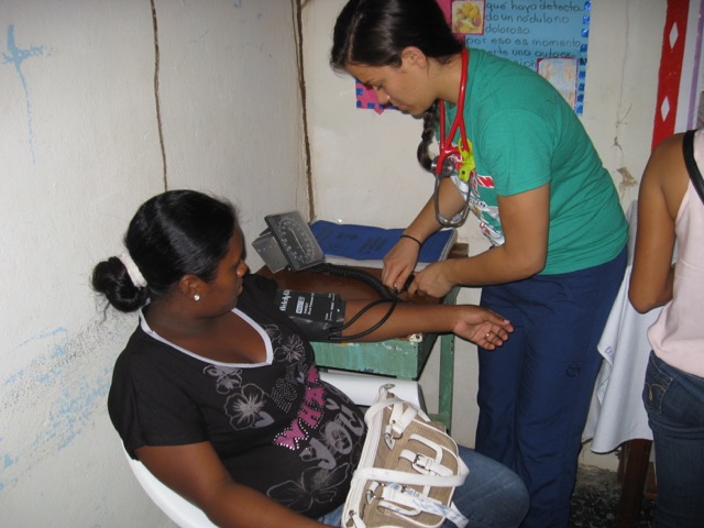 Reviews Cristina Diaz Volunteer In La Ceiba Honduras 05