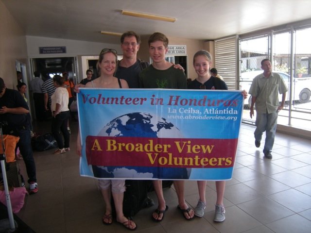 Thomas Volunteers in Honduras