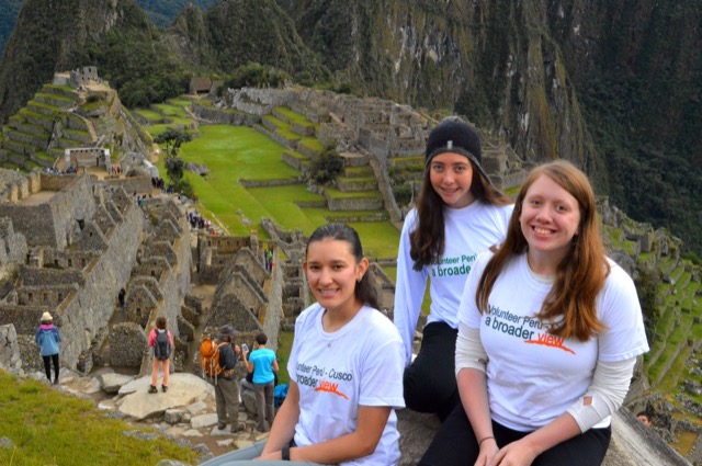 Review Chelse Volunteer Cusco Peru 03