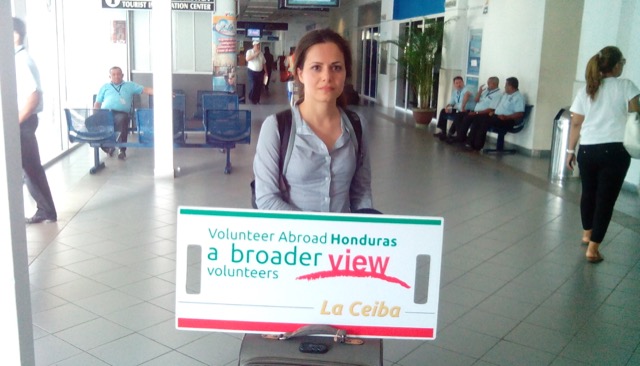 Review Leila Khelghatybana Volunteer La Ceiba Honduras 01