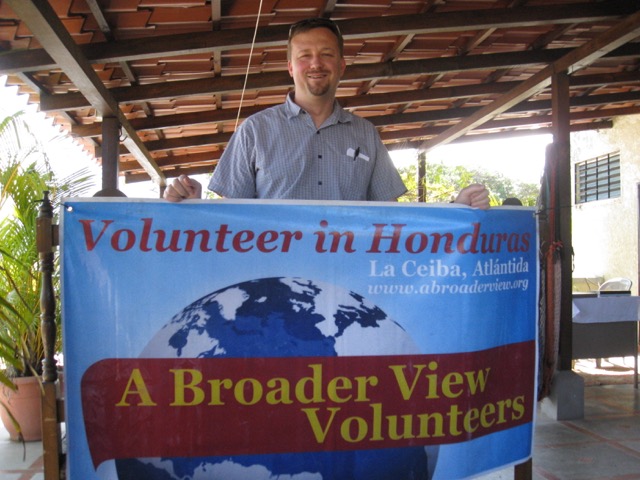 Dr Kyle Sanders Volunteer La Ceiba Honduras 02