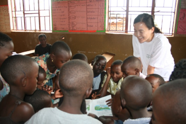 Review Erin Hong Volunteer Bulenga Uganda 03