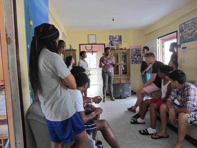 Review Danny Lora Volunteers in Belize Orphanage Programs