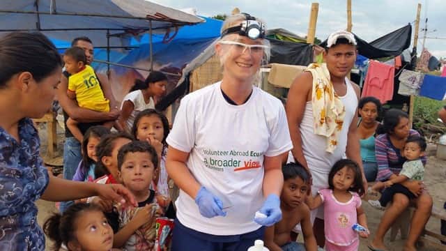 Review April Miller Volunteer in ECUADOR Quito Dental program.