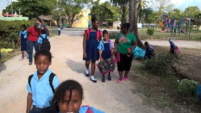 Review Melissa McKenzie Volunteer in Belize Orphanage Program