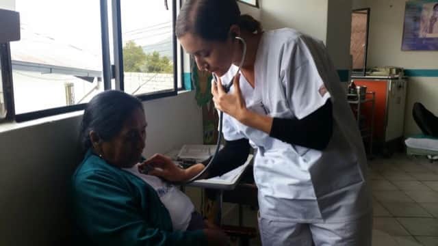 Review Jennifer Fields Volunteer in Ecuador Quito at the Health Care program