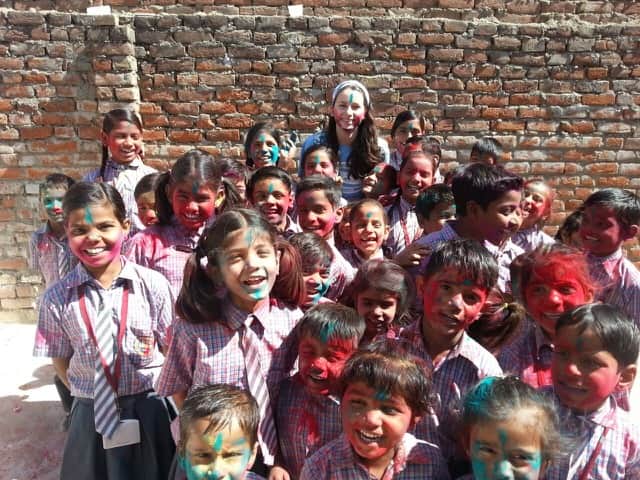 Review Grace Toll Volunteer in India Jaipur at the Elephant and teaching program