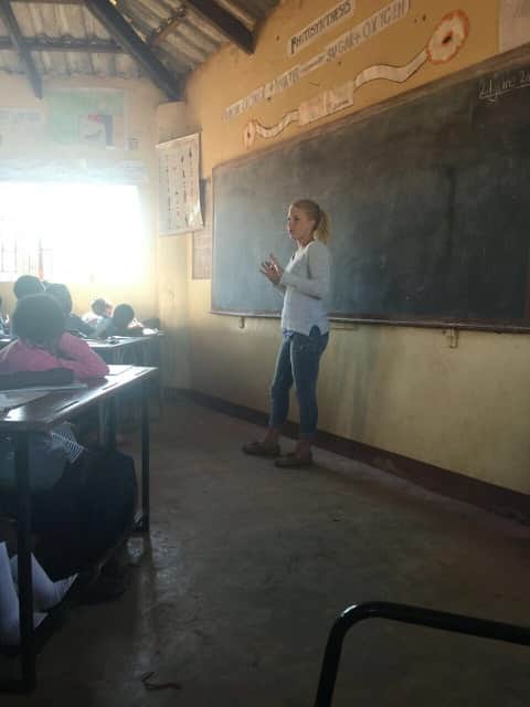 Review Volunteer Sophie Lachapelle in Zambia Lusaka Orphanage/teaching program