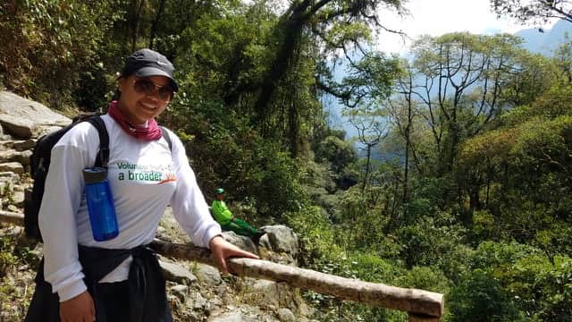Review Rachelle Valenzuela Volunteer in Peru Cusco PreMed and Senior Center