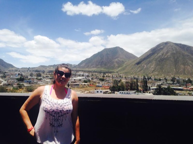 Review Karen Sanchez Volunteer in Ecuador Quito at the teaching/community center program