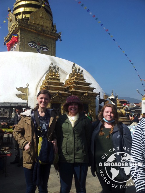 Review Volunteer Samantha Oberlander in Kathmandu Nepal at the PreMed program