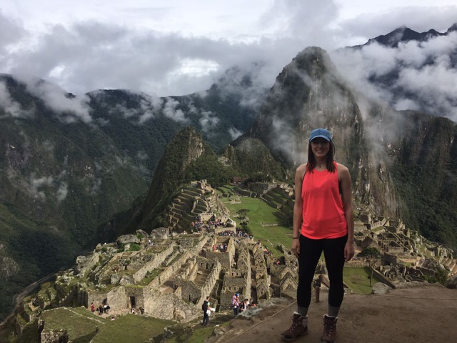 Review Volunteer Wendy Tyler in Peru Cusco at the Seniors Care Center and health Care Center