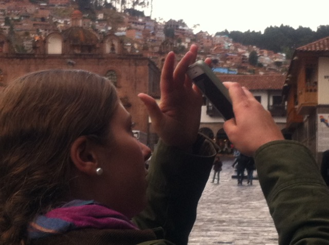 elana volunteer cusco peru-01