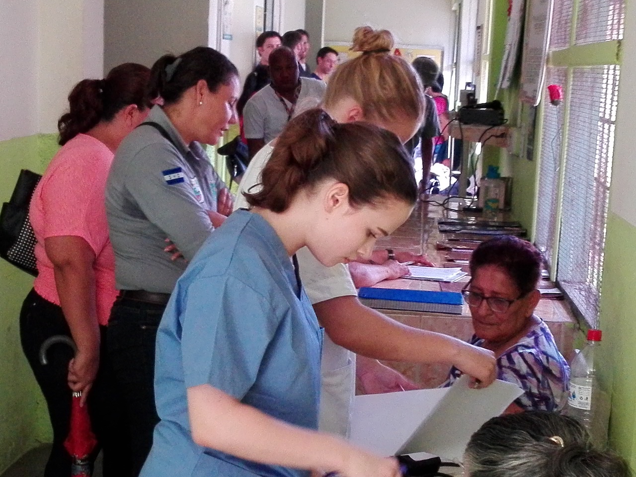 Volunteer in Honduras La Ceiba Pre Medical Student Abigail C