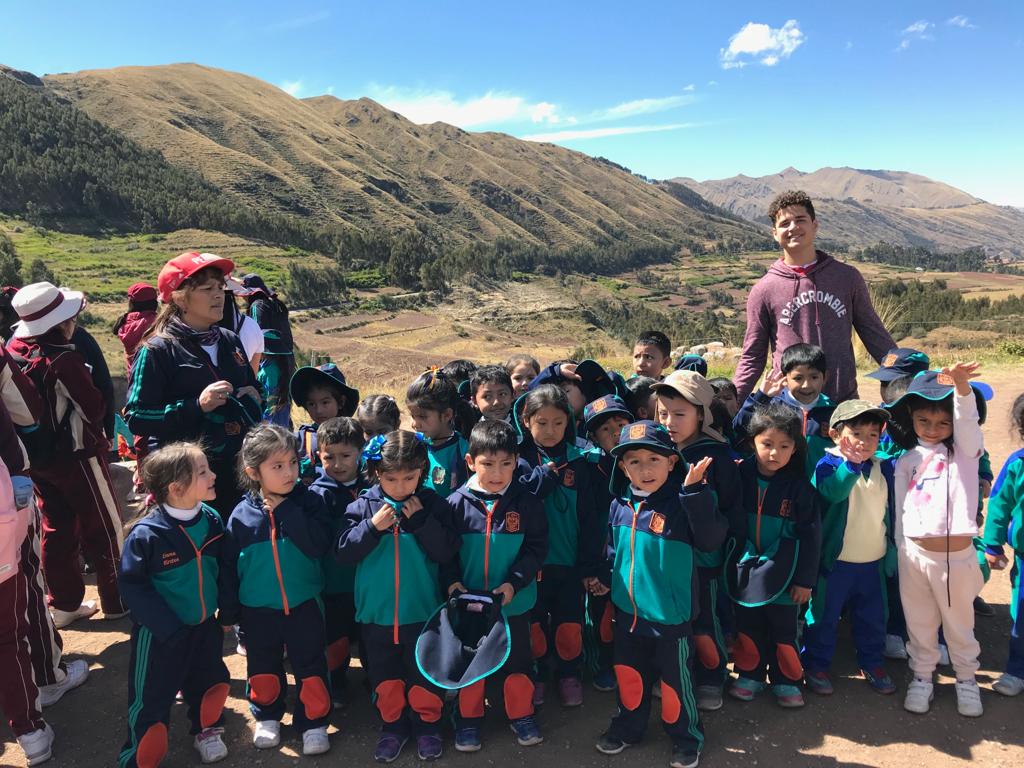 Volunteer Cusco Peru Feedback Manuel Avila Hospital and kinder Program