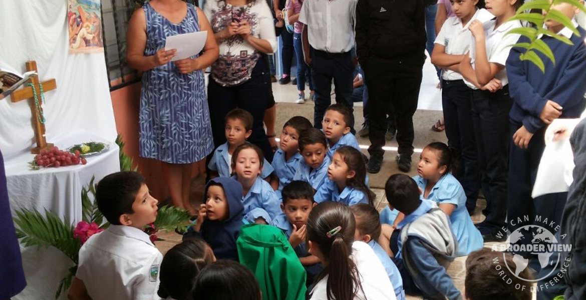 Volunteer in Costa Rica Escazu Teach