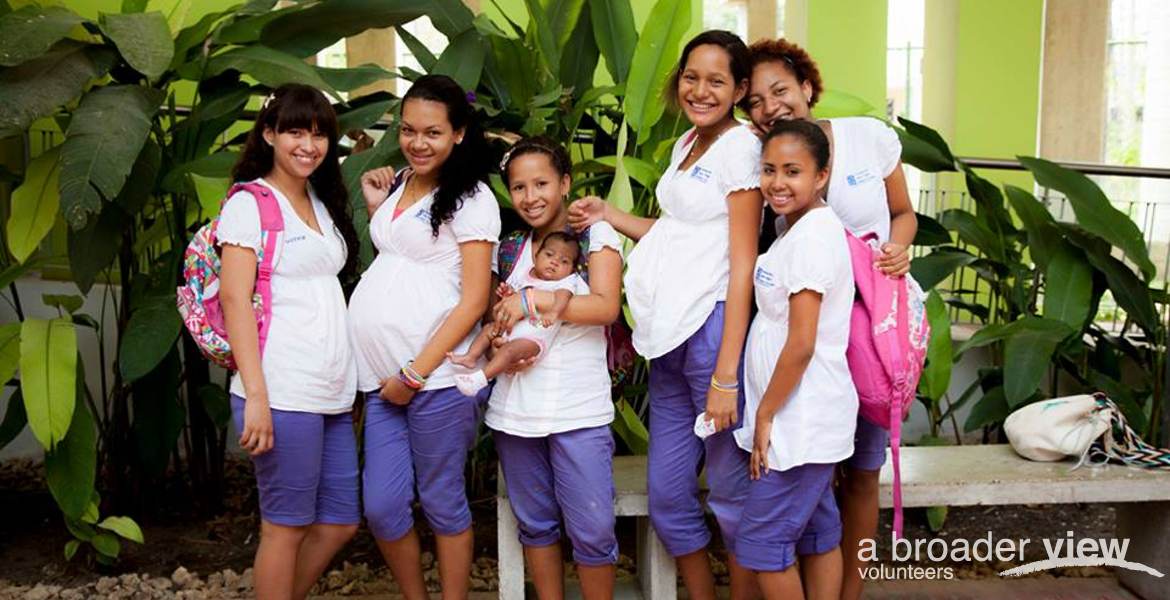 Volunteer in Colombia: Women Support – Social Welfare (Cartagena)
